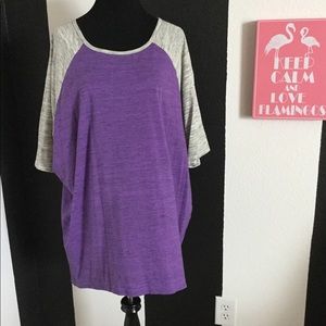 EUC LuLaRoe Purple/Cream Heathered Irma